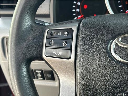 Used 2011 Toyota 4Runner Trail AWD/4WD image 22