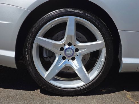 Used 2014 Mercedes-Benz SL 550 image 29