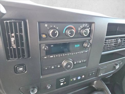 Used 2025 Chevrolet Express 2500 LT w/ LT Preferred Equipment Group RWD image 18