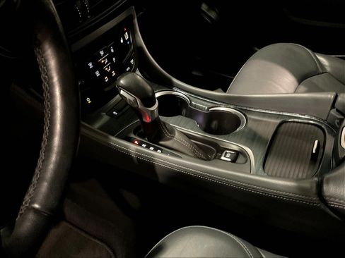 Used 2020 Buick Envision Essence FWD image 17