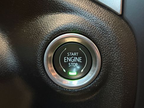 Used 2019 Chevrolet Silverado 1500 LT w/ All-Star Edition AWD/4WD image 21