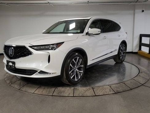Used 2023 Acura MDX SH-AWD w/ Technology Package image 6