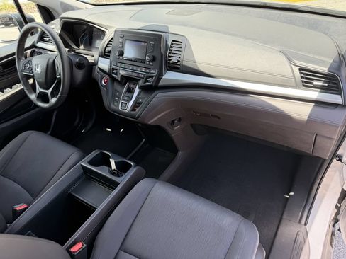 Used 2021 Honda Odyssey LX image 14