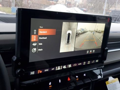 New 2026 GMC Hummer EV SUV AWD/4WD image 32