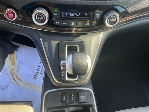 Used 2016 Honda CR-V Touring image 19