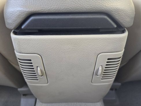 Used 2004 Lincoln LS RWD image 42