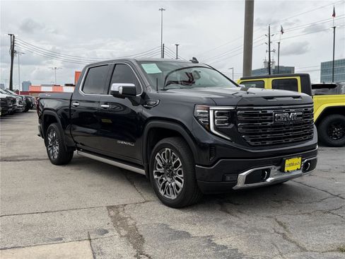 Used 2025 GMC Sierra 1500 Denali Ultimate AWD/4WD image 2