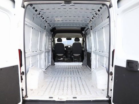 Used 2023 RAM ProMaster 2500 image 8