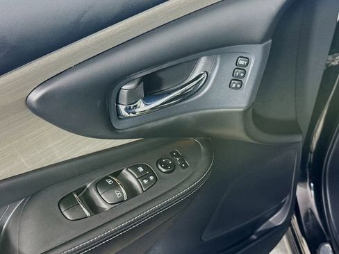 Used 2018 Nissan Murano SL image 19