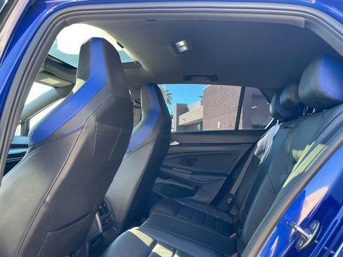 Used 2022 Volkswagen Golf R image 13