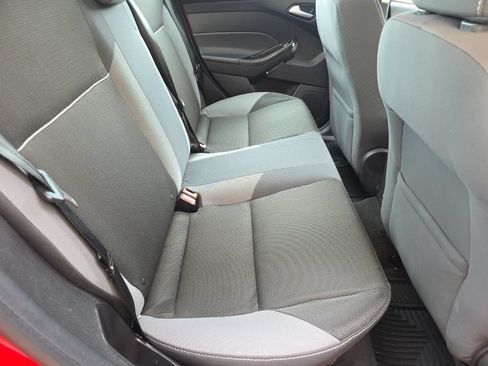 Used 2013 Ford Focus SE FWD image 24