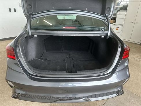 Certified 2022 Kia Forte GT-Line FWD image 22