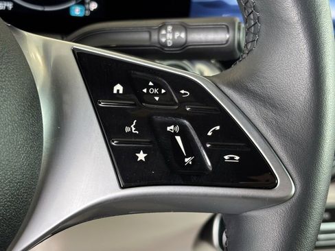 Certified 2025 Mercedes-Benz GLB 250 image 20