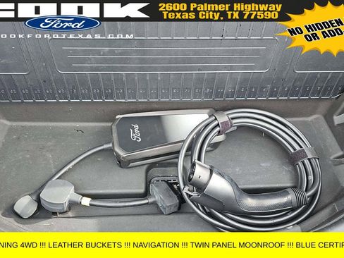 Used 2025 Ford F150 Lightning Lariat w/ Max Trailer Tow Package image 18