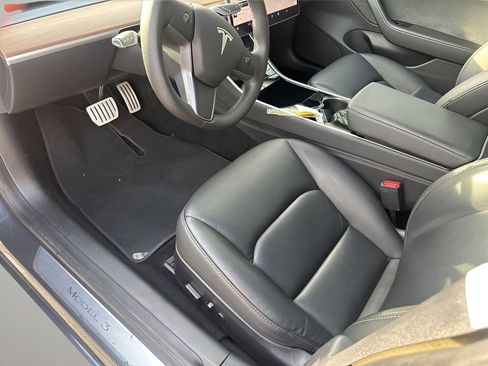 Used 2020 Tesla Model 3 Performance image 26