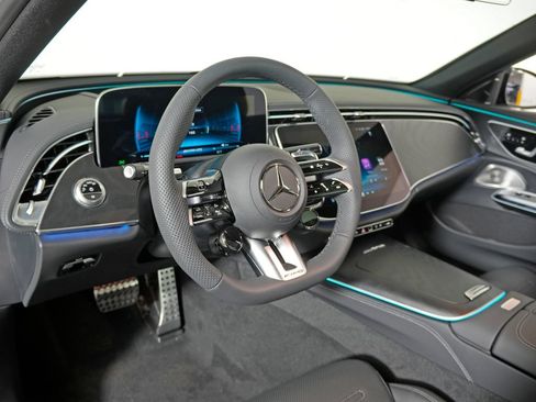New 2026 Mercedes-Benz E 53 AMG e 4MATIC Sedan image 11