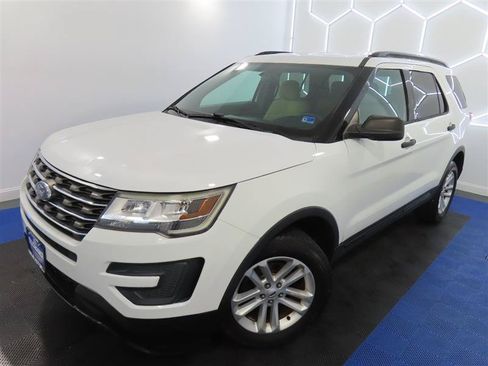 Used 2017 Ford Explorer 4WD image 4