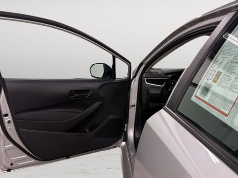 Used 2024 Toyota Corolla LE FWD image 14