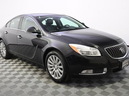 Used 2013 Buick Regal Premium image 8