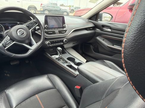Used 2021 Nissan Altima 2.5 SR FWD image 7