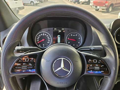 Used 2024 Mercedes-Benz Sprinter 2500 image 23