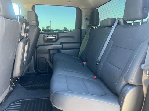 Used 2022 Chevrolet Silverado 1500 Custom Trail Boss w/ Safety Confidence Package AWD/4WD image 18