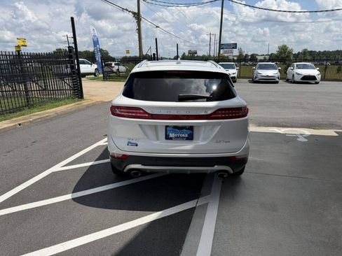 Used 2017 Lincoln MKC Reserve AWD/4WD image 5