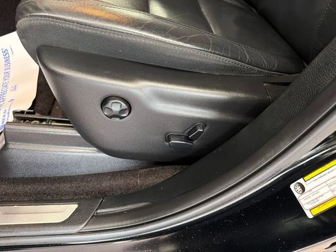 Used 2018 Jeep Grand Cherokee Limited AWD/4WD image 7