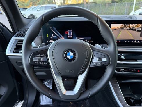 Used 2026 BMW X5 sDrive40i w/ Premium Package image 23