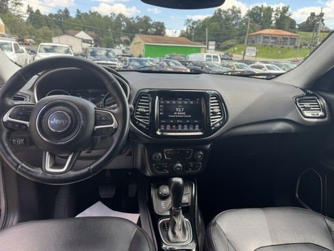 Used 2019 Jeep Compass Limited AWD/4WD image 12