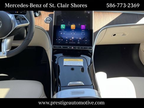 Used 2025 Mercedes-Benz C 300 4MATIC Sedan image 20