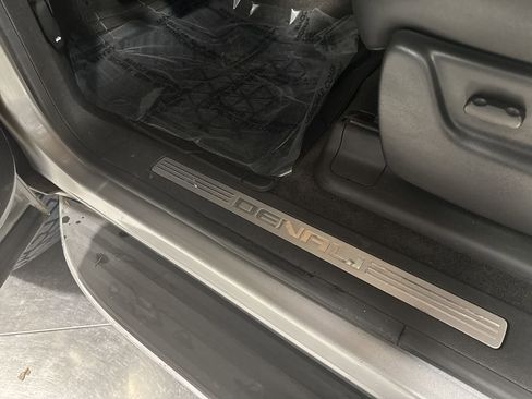 Used 2013 GMC Yukon Denali image 19