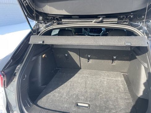 Used 2025 Chevrolet Trax RS image 12