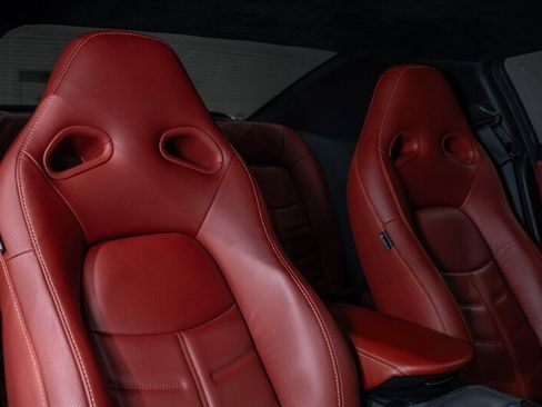 Used 2021 Nissan GT-R Premium AWD/4WD image 57