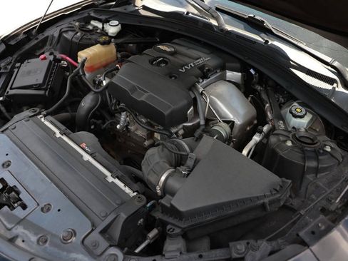 Used 2020 Chevrolet Camaro LT RWD image 43