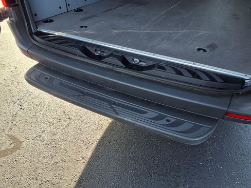 Used 2025 Mercedes-Benz Sprinter 2500 image 23