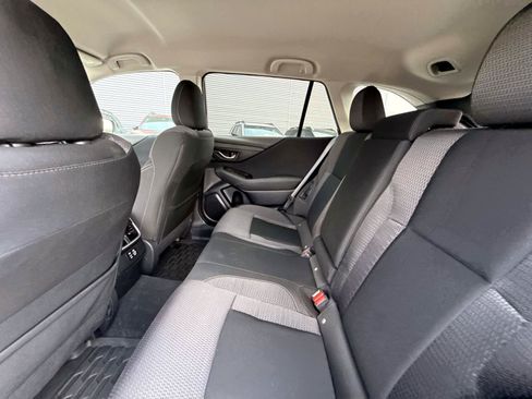 Used 2024 Subaru Outback Premium AWD/4WD image 14