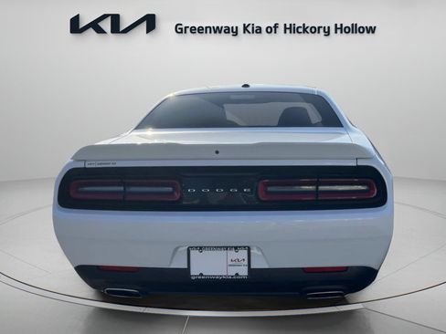 Used 2022 Dodge Challenger GT RWD image 6