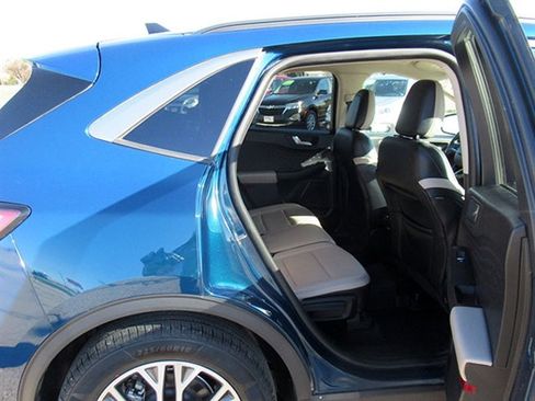 Used 2020 Ford Escape SEL image 17