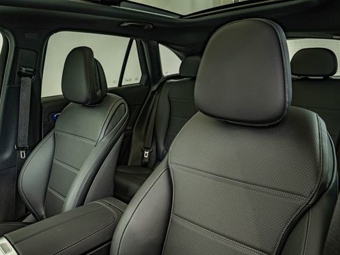 New 2026 Mercedes-Benz GLC 300 4MATIC image 30