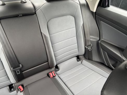 Used 2025 Volkswagen Jetta SE FWD image 38