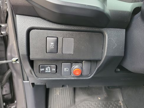 Used 2020 Toyota Tacoma SR w/ SR Convenience Package image 14