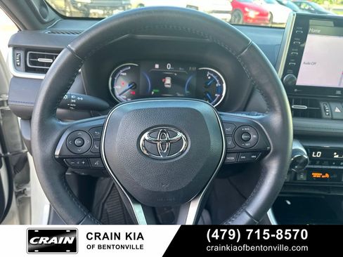 Used 2022 Toyota RAV4 XSE AWD/4WD image 24