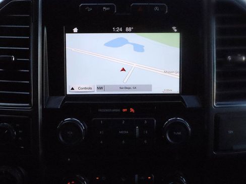 Used 2018 Ford F150 XLT w/ Equipment Group 302A Luxury image 14