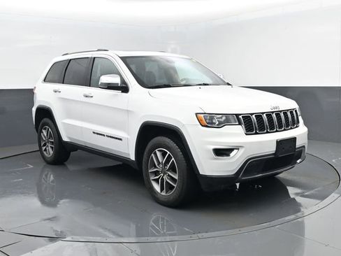 Used 2022 Jeep Grand Cherokee Limited image 3