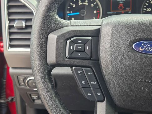 Used 2015 Ford F150 XLT w/ Equipment Group 302A Luxury image 40