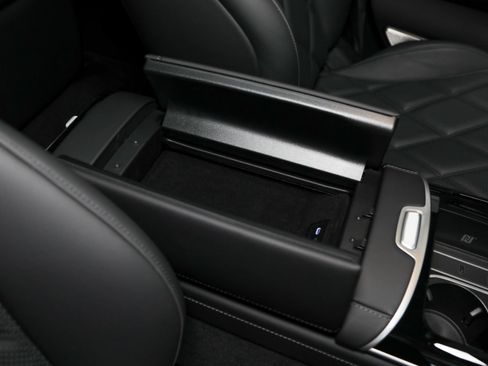 Used 2026 Mercedes-Benz Maybach S 580 4MATIC image 37
