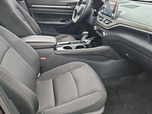 Used 2023 Nissan Altima 2.5 SV FWD image 27