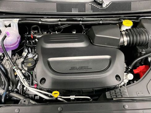 New 2026 Chrysler Pacifica Select image 27