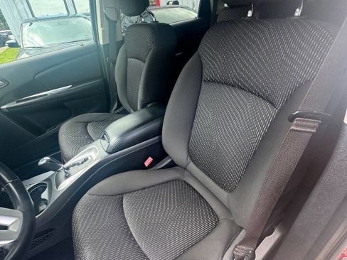 Used 2016 Dodge Journey SXT w/ Blacktop Package image 16